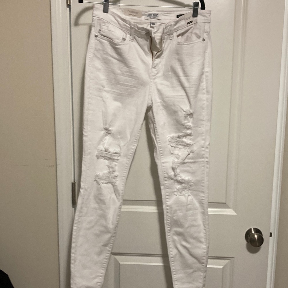 Brand New Judy Blue White distressed jeans size 11/30